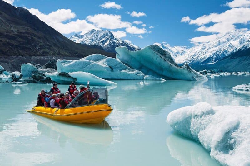 Mt-Cook-Fly-Tasman-Glacier-Explorers-Fly-Main-Image-1 | Must Do New Zealand