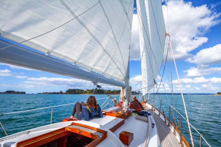 vigilant-yacht-charters-day-sailing-russell-bay-of-islands-feature-1 | Must Do New Zealand