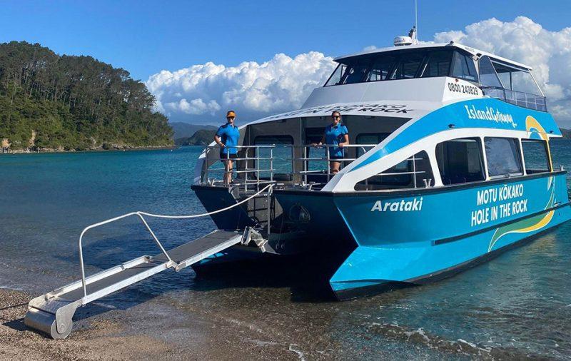 Island getaway who do cruises to the hole in the rock, bay of islands