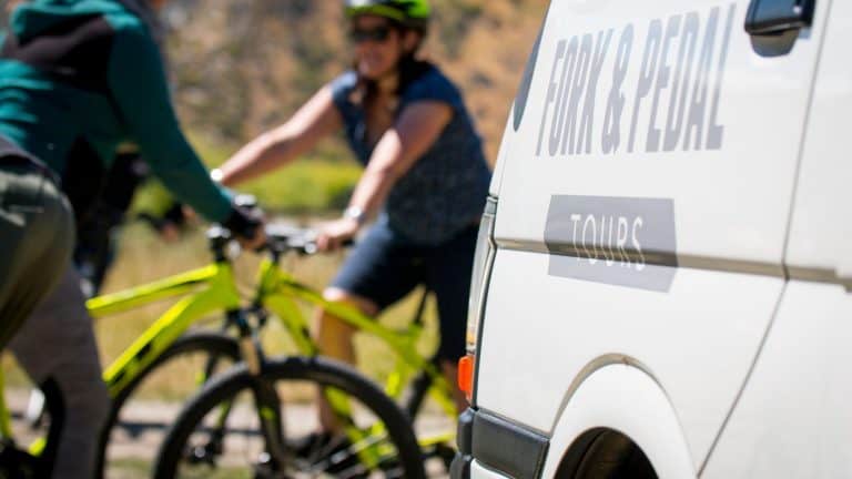 gided-bike-tours-wineries-queenstown-feature-1 | Must Do New Zealand